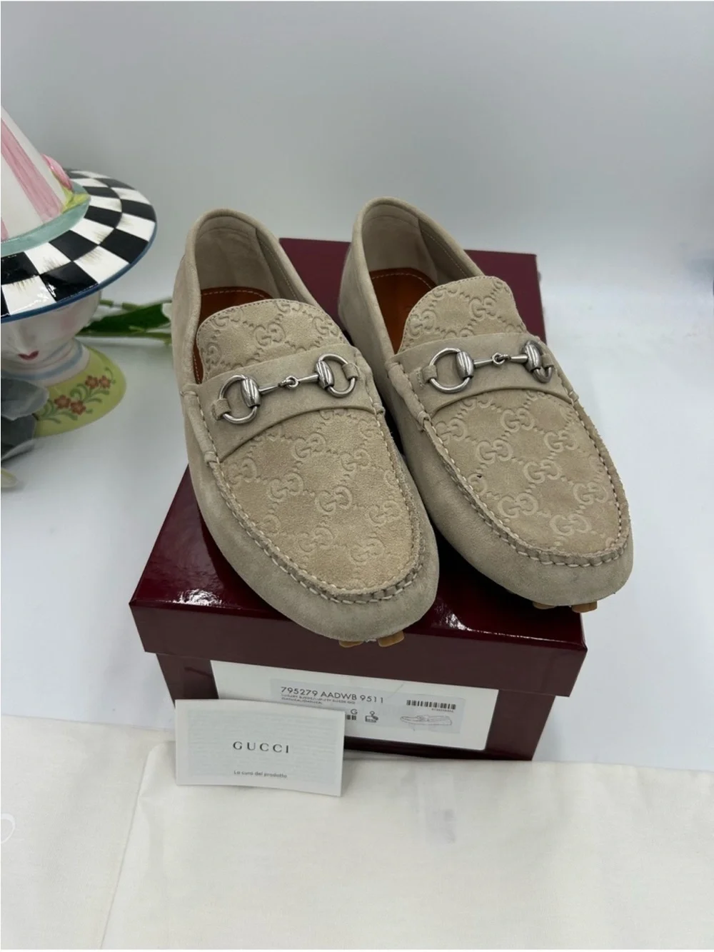 Men’s Gucci suede oatmeal horse bit driver loafer size 9 fits 10 US